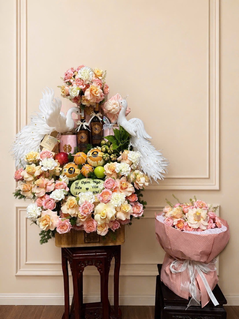 Lẵng hoa cưới hỏi sang trọng