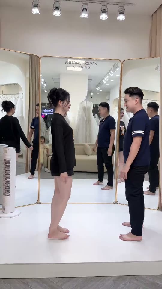 Thử váy tại studio – Phương Nguyễn Studio